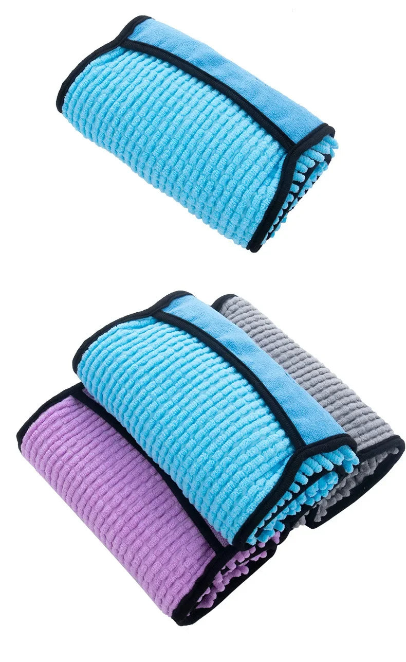 Super absorbent dog towel with double pockets in blue

Quick dry cat and dog grooming towel with hanging loop

Pet drying cloth with breathable fabric and soft texture

Durable double-pocket pet towel for easy post-bath drying

Multi-color super absorbent pet towel for cats and dogs