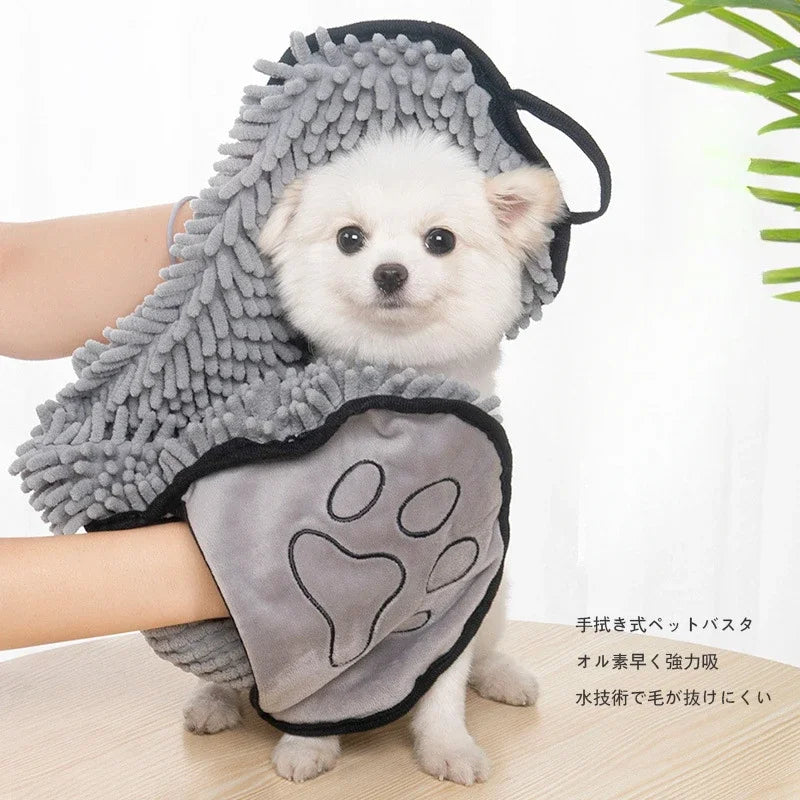 Super absorbent dog towel with double pockets in blue

Quick dry cat and dog grooming towel with hanging loop

Pet drying cloth with breathable fabric and soft texture

Durable double-pocket pet towel for easy post-bath drying

Multi-color super absorbent pet towel for cats and dogs